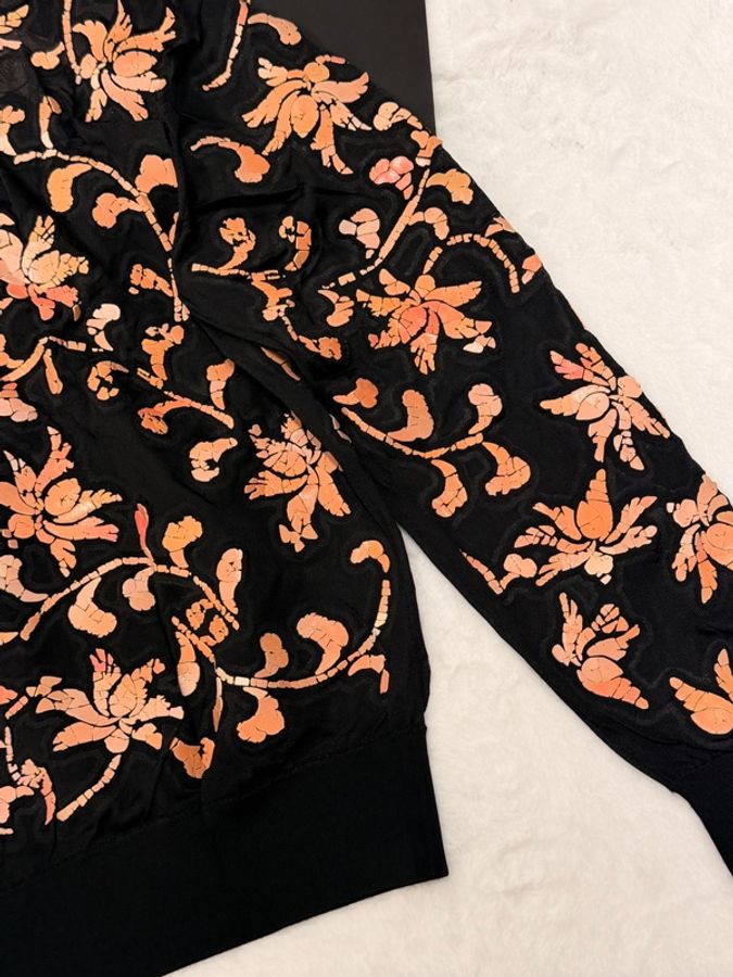 CHANEL花卉圓領上衣-7
