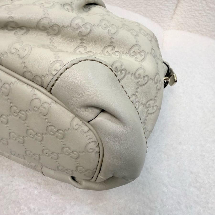Gucci白壓紋牛皮淡金釦手提肩背包-11