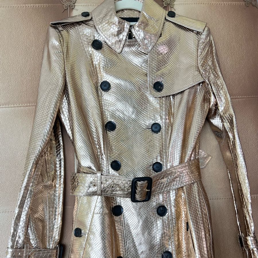 BURBERRY蛇皮外套42碼全新-0