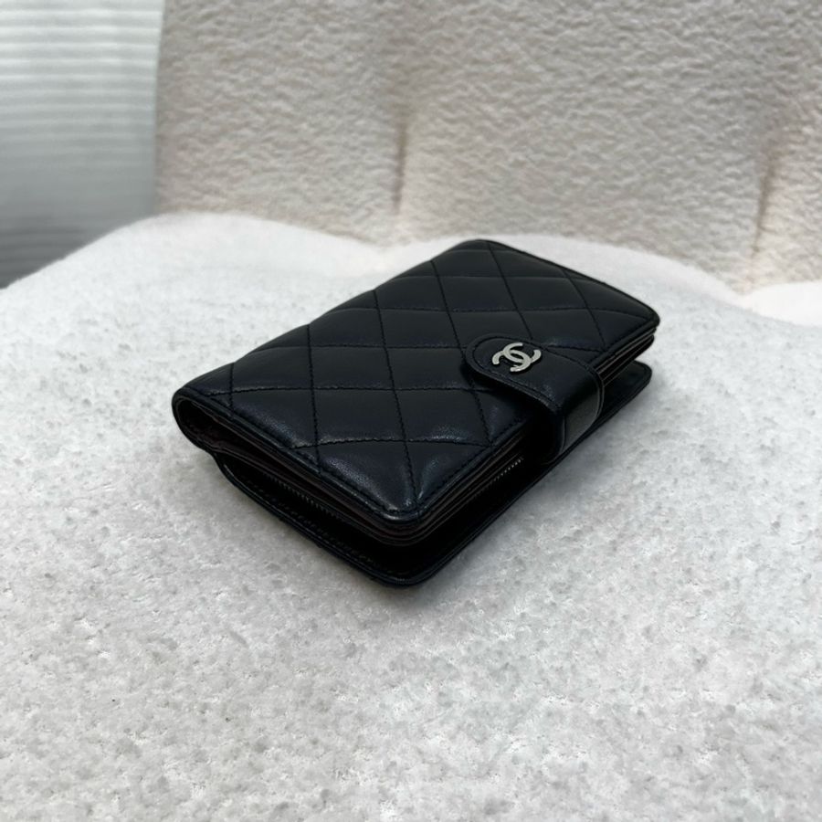 Chanel 黑銀羊皮10卡中夾-10