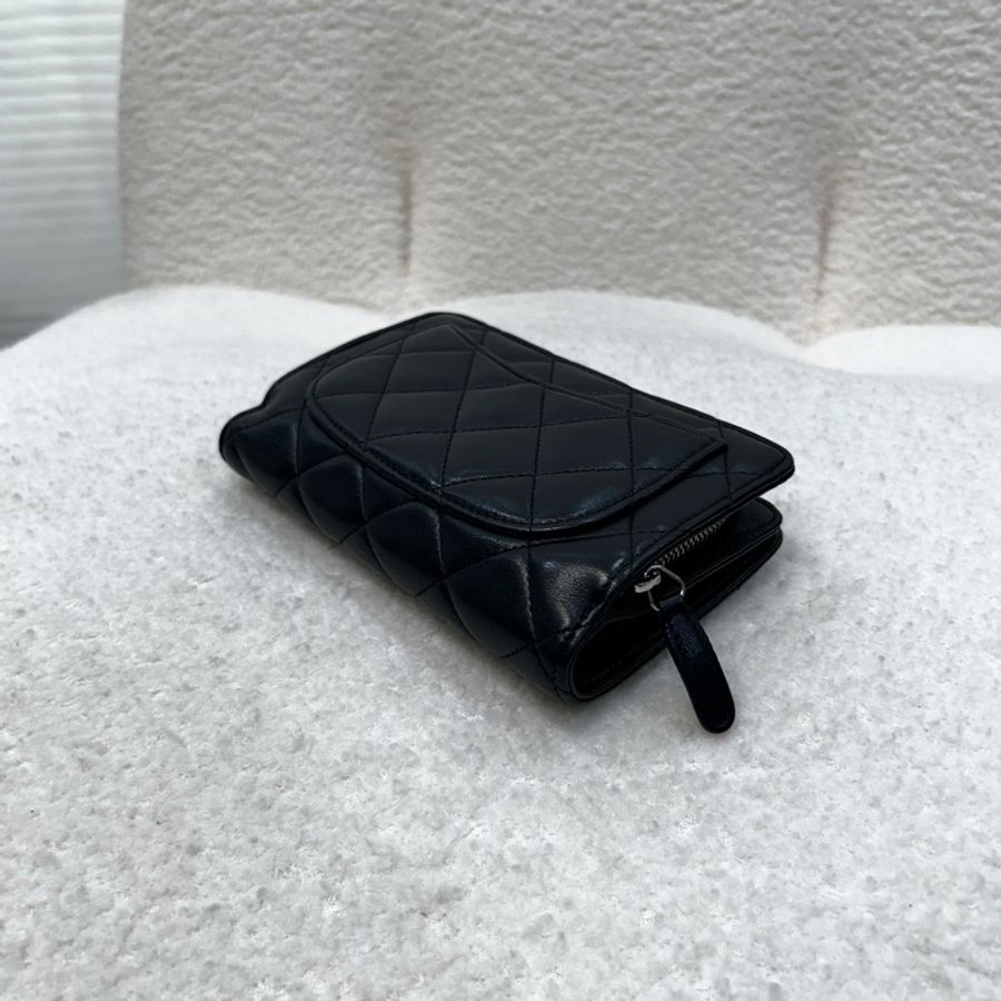 Chanel 黑銀羊皮10卡中夾-14