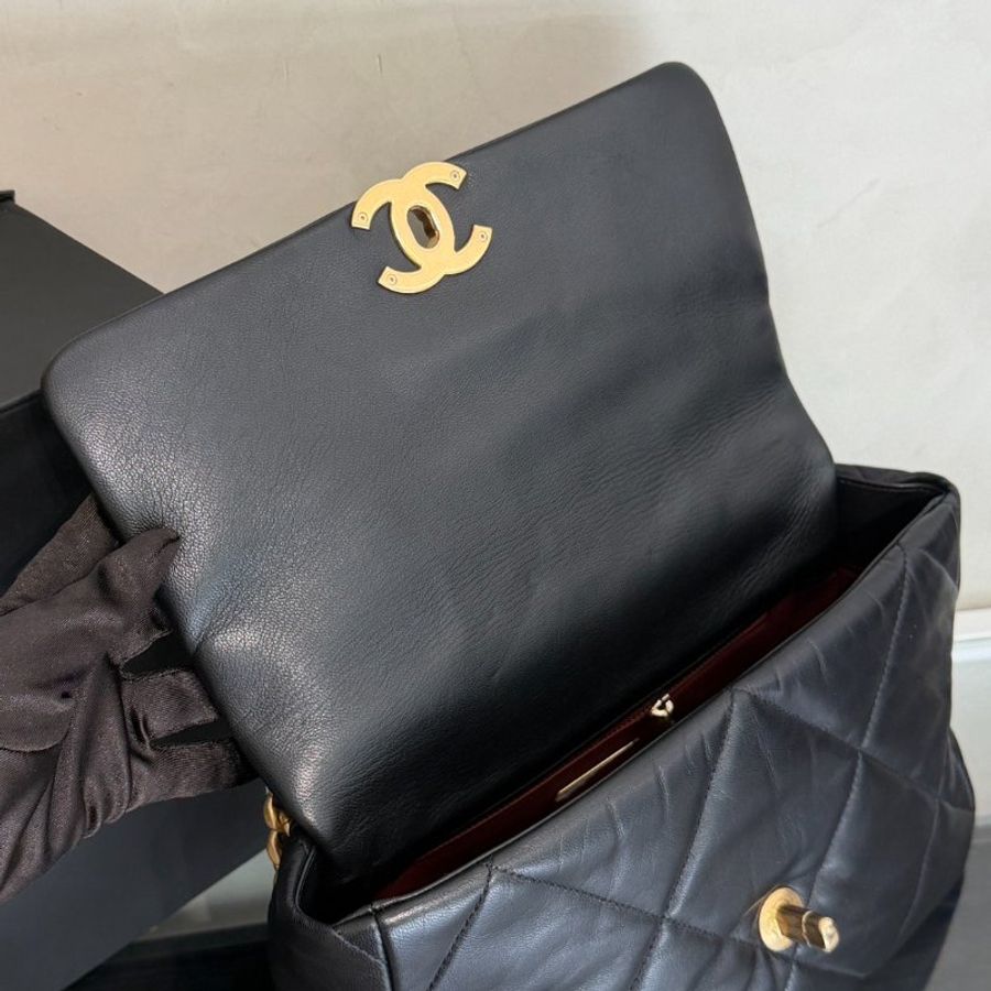 CHANEL 19 Bag 菱格紋羊皮手提肩背包 30 - 黑金28開-9