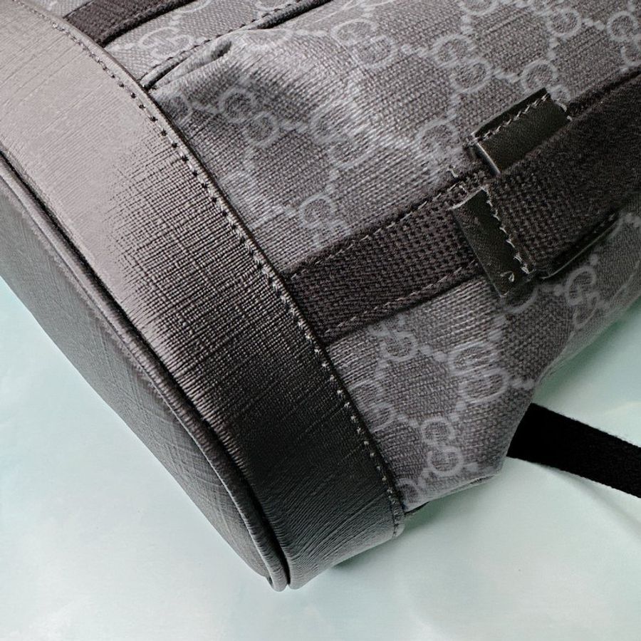 GUCCI Supreme黑花翻蓋後背包-9