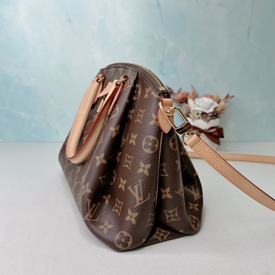 LV Rivoli PM老花斜背包-2