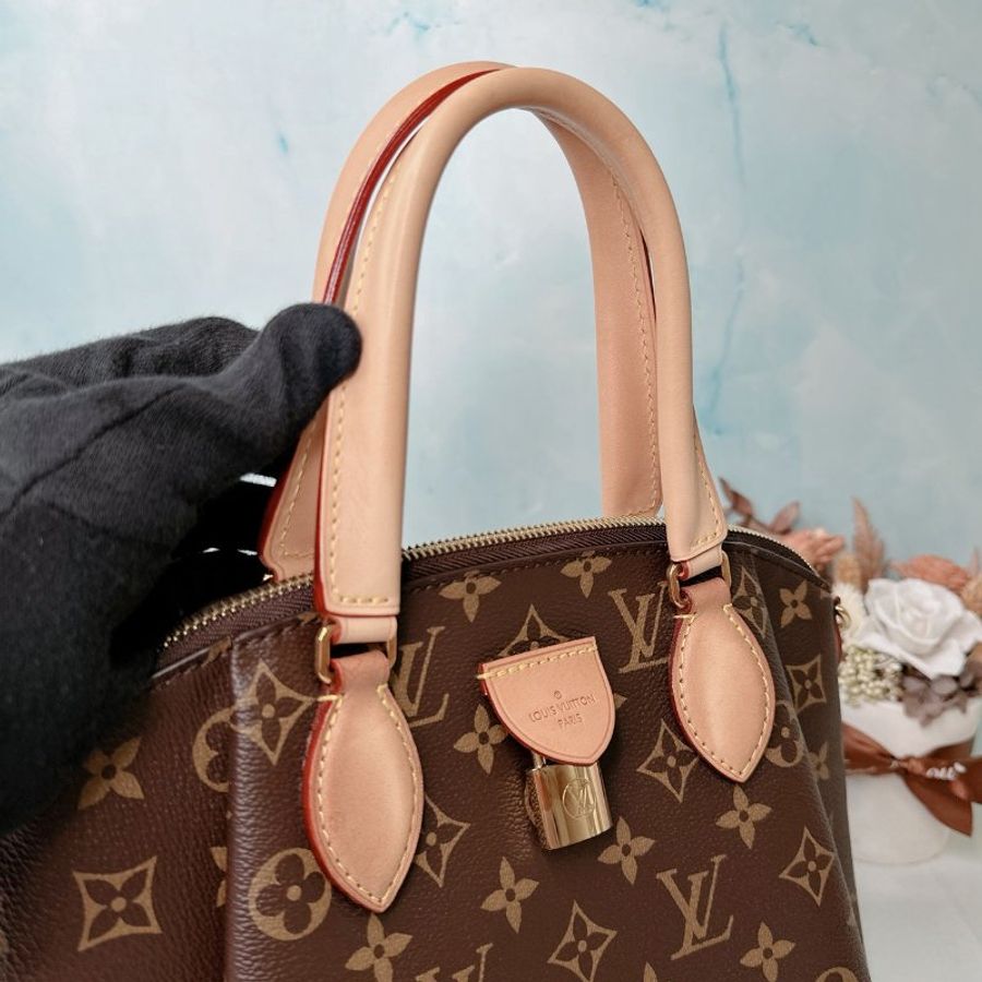 LV Rivoli PM老花斜背包-5