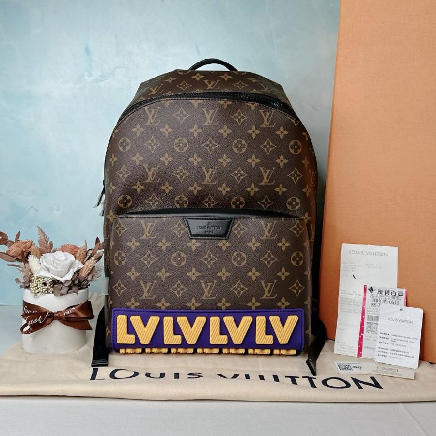 LV 全新Discovery老花後背包-0