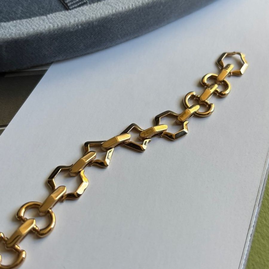 高級珠寶系列 ::GUCCI:: Horsebit 系列 18K金 馬銜扣金手鏈-29