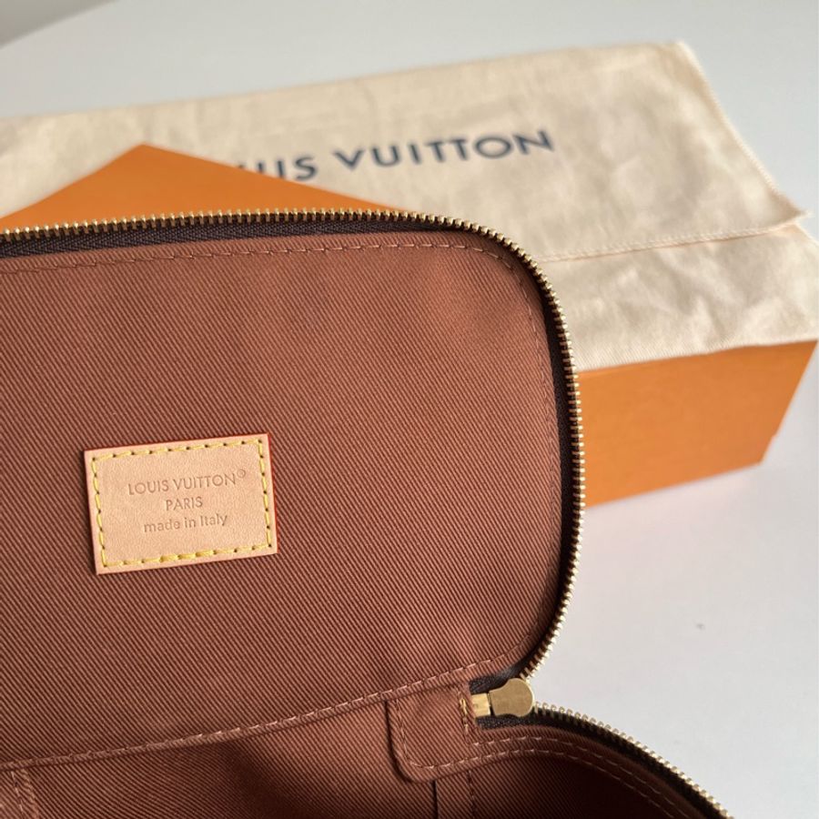 LV Monogram老花化妝包M43688-16