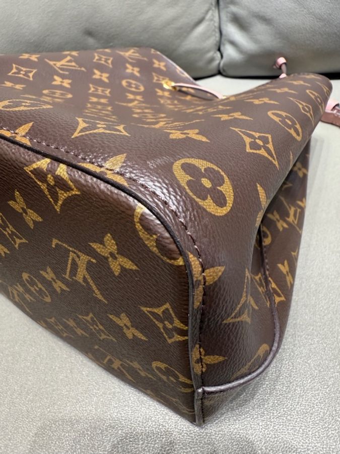LV 路易威登粉水桶包 編號MI3138-9
