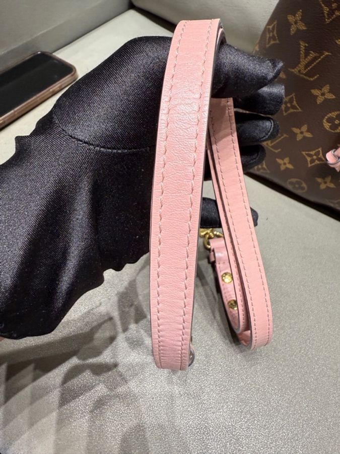 LV 路易威登粉水桶包 編號MI3138-10