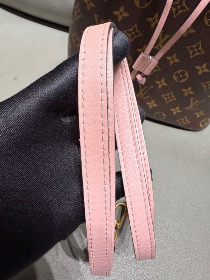 LV 路易威登粉水桶包 編號MI3138-16
