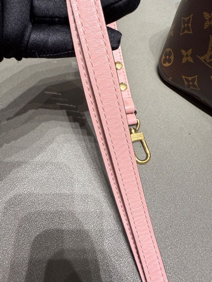 LV 路易威登粉水桶包 編號MI3138-19