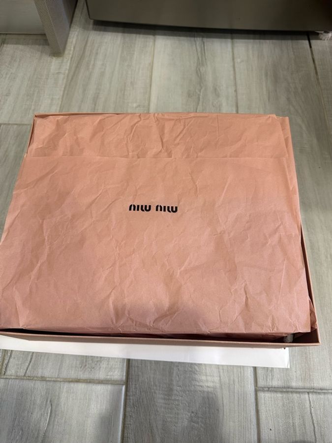 MIU MIU 灰白色 緞萊卡輕彈布料厚底涼鞋 輕巧大底不厚重-9