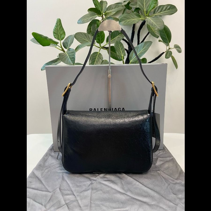 Balenciaga巴黎世家 26春夏 Clicca 中號單肩斜揹包-1