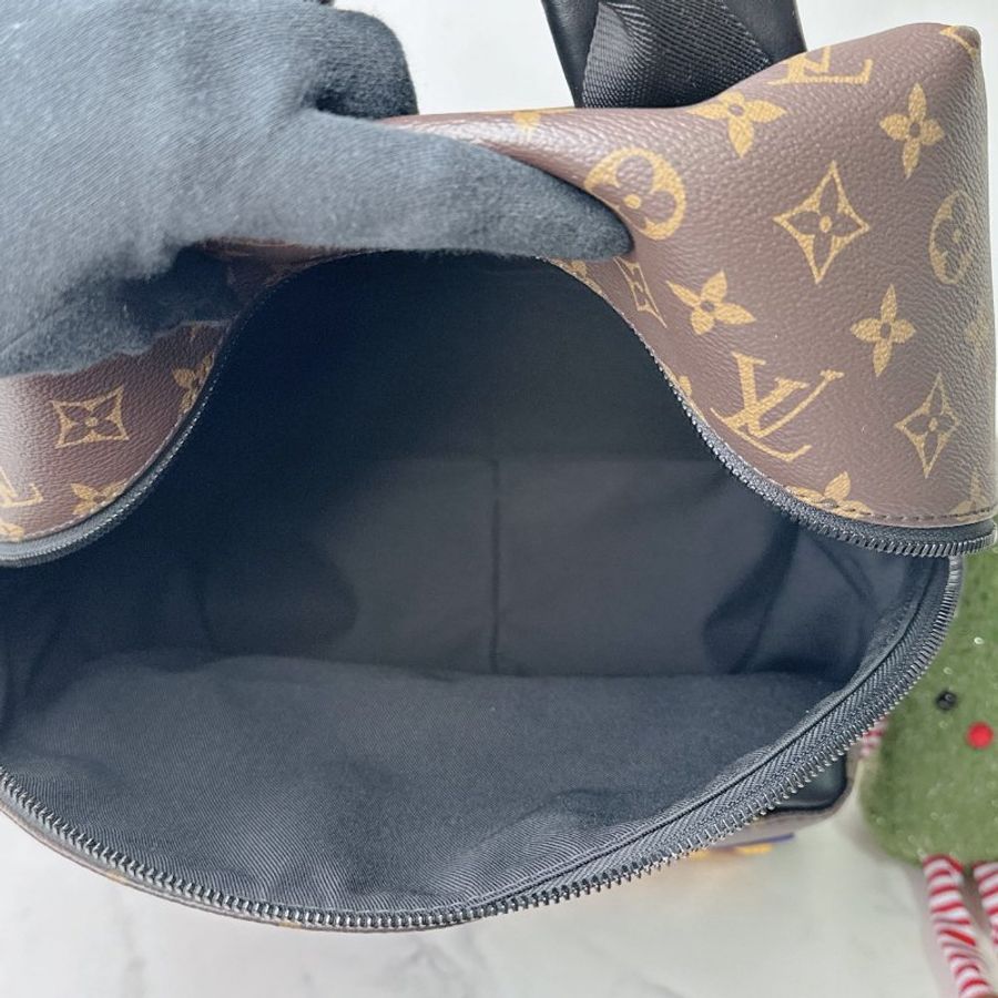LV 全新Discovery PM後背包-4