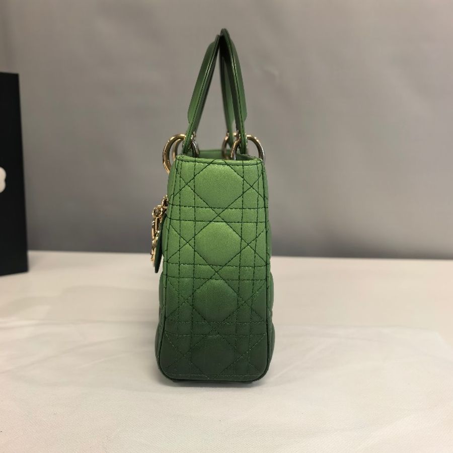Dior lady dior酪梨綠四格戴妃羊皮包-2