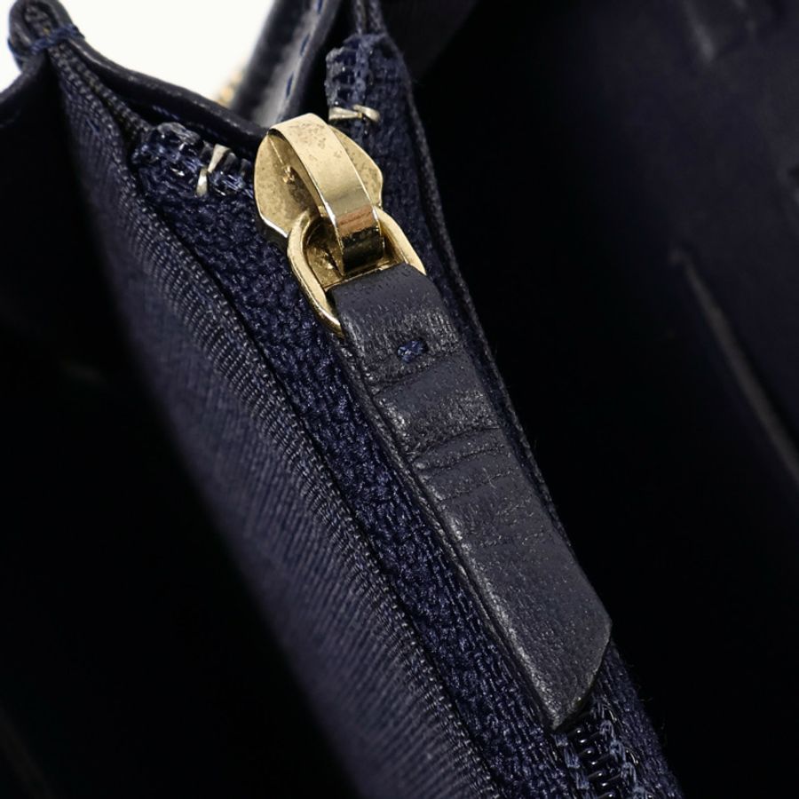 CHANEL 牛皮皮革CC Filigree Zipper Medium長錢包-11