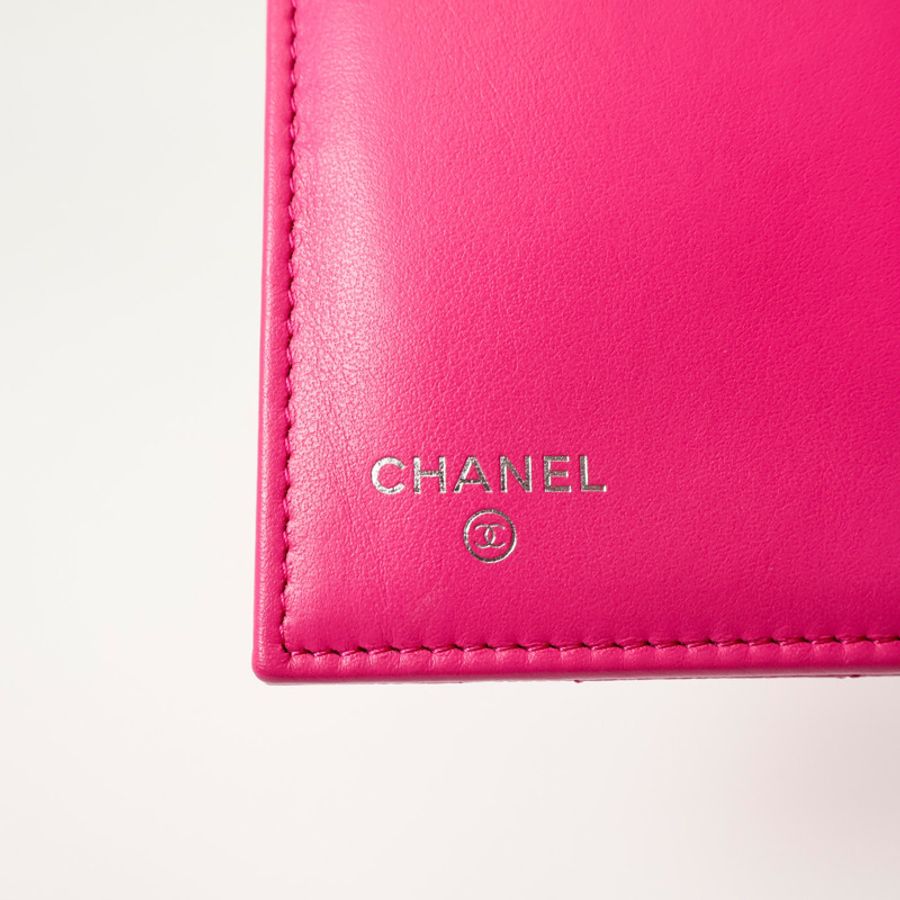 CHANEL 牛皮皮革C19 Medium Flap錢包-6
