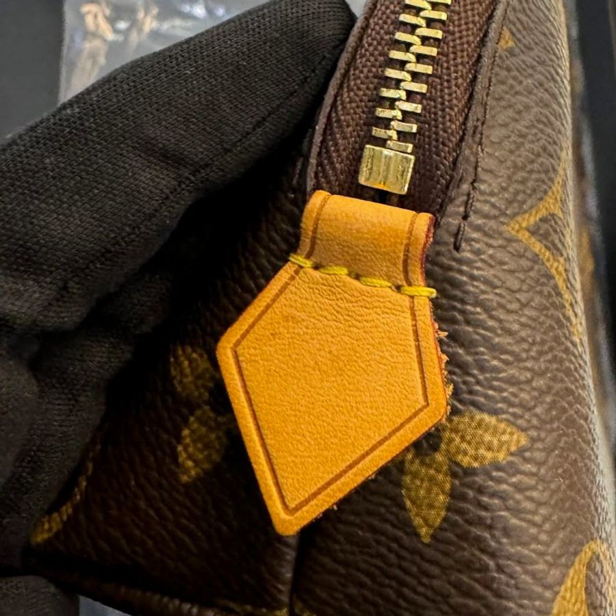 Louis Vuitton Monogram Pochette Cosmetic M47515小型萬用收納包-4