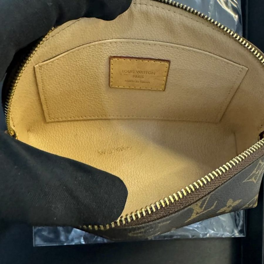 Louis Vuitton Monogram Pochette Cosmetic M47515小型萬用收納包-7