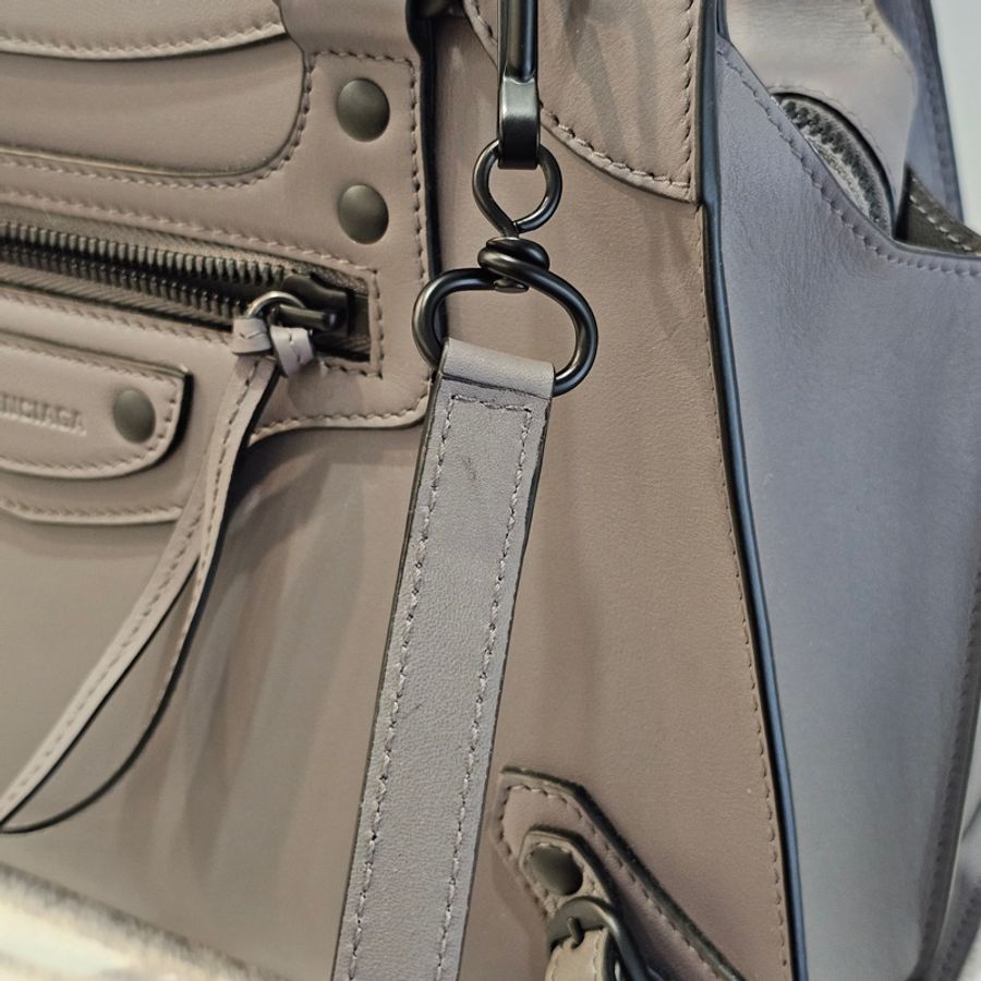Balenciaga Neo classic 深灰兩用機車包 98新閒置-10