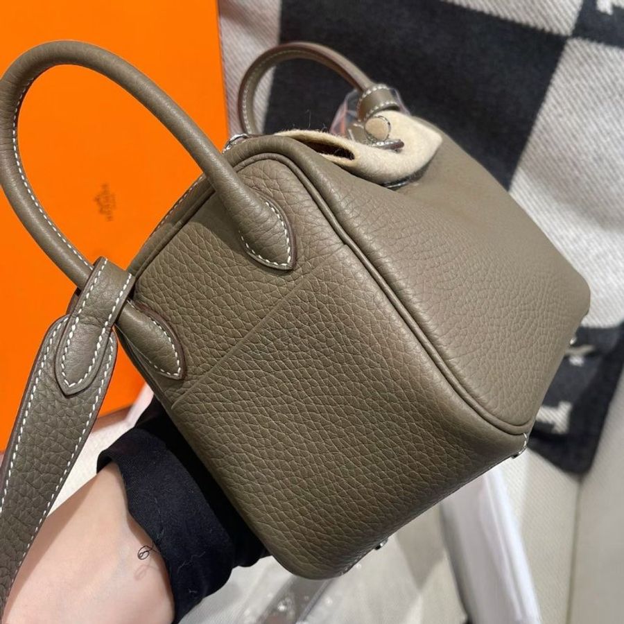 【美包精選】HERMES MINI LINDY 大象灰 銀扣 G刻-2