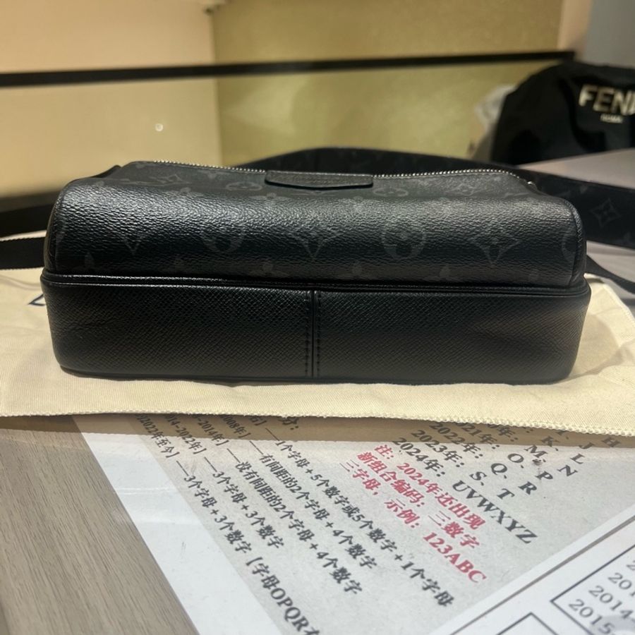 LOUIS VUITTON Outdoor 經典老花 牛皮拼塗層帆布 郵差包-5