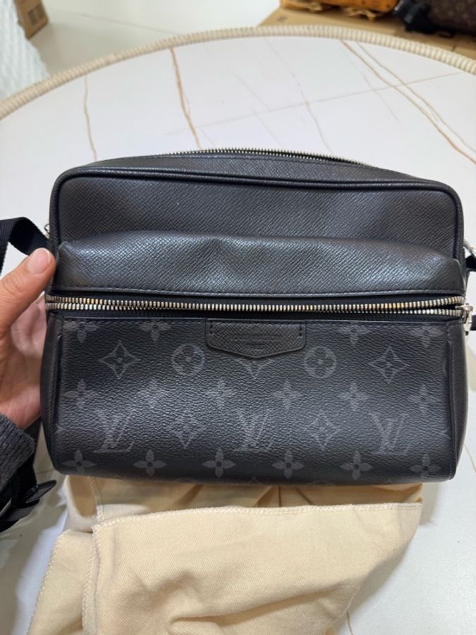 LOUIS VUITTON Outdoor 經典老花 牛皮拼塗層帆布 郵差包-11