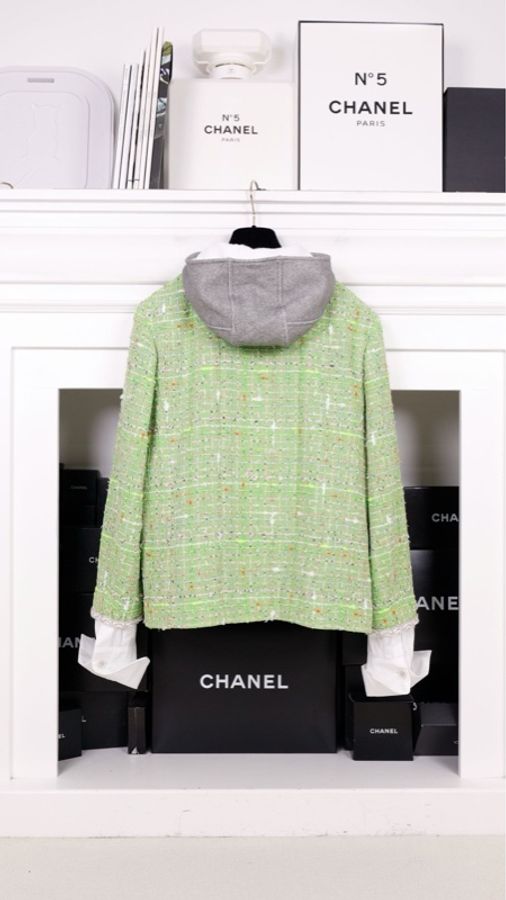 Chanel 25C海洋世界系列秀款苹果绿粗花呢连帽可拆卸两口袋外套-1