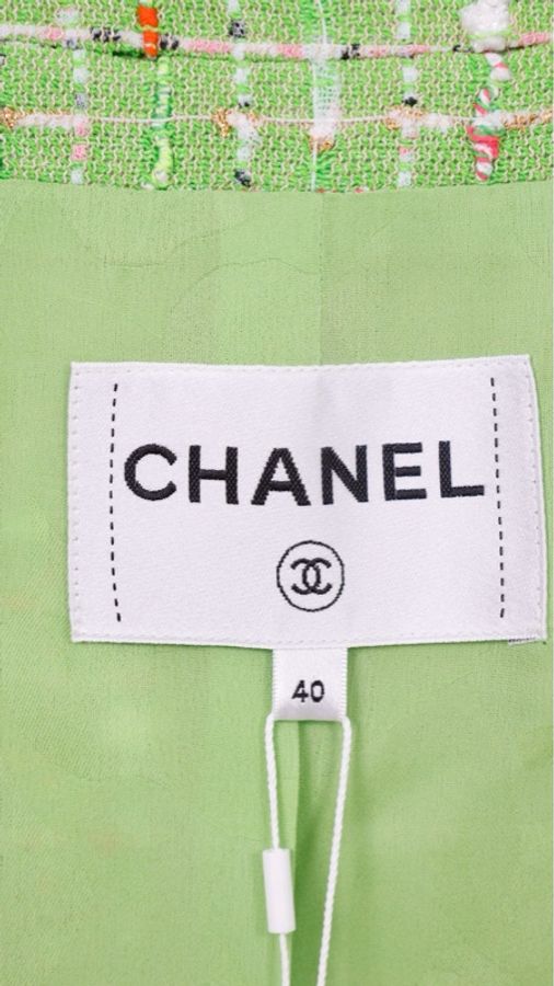 Chanel 25C海洋世界系列秀款苹果绿粗花呢连帽可拆卸两口袋外套-11