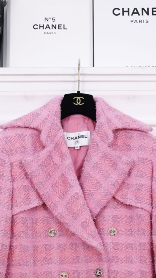 Chanel 24P粉色格纹斜纹软呢两口袋长款外套半裙套装-37
