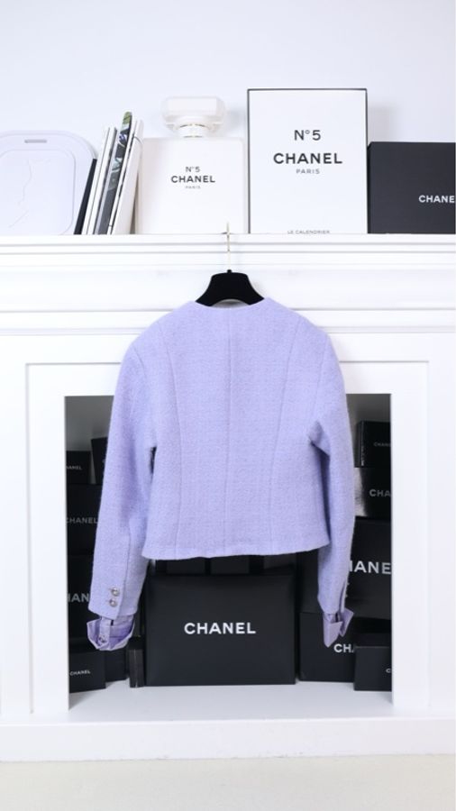 Chanel 24A曼彻斯特手工坊系列秀款紫色收腰两口外套袖口可拆卸-1