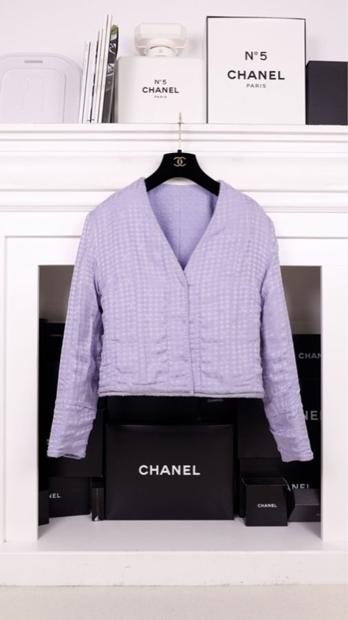Chanel 24A曼彻斯特手工坊系列秀款紫色收腰两口外套袖口可拆卸-10