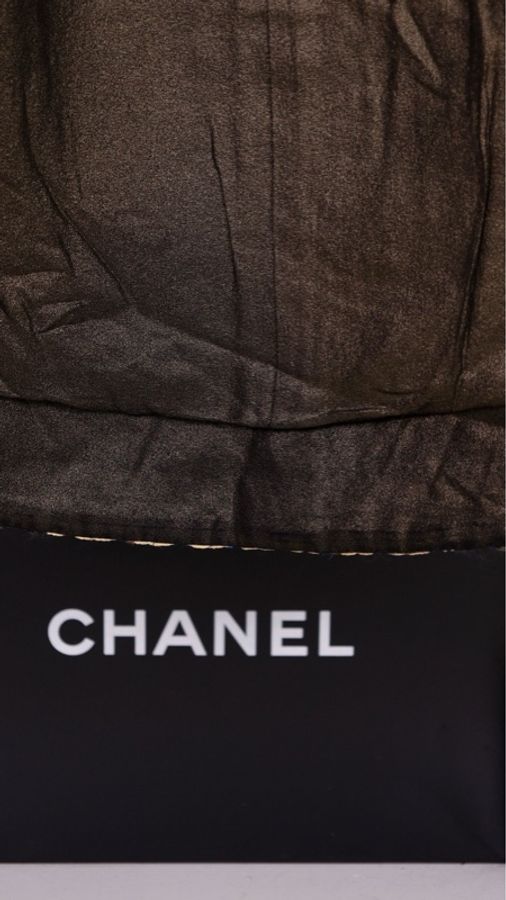 Chanel 19年埃及系列蓝金圣甲虫蓝色丝绒领口双排扣外套半裙套装-23