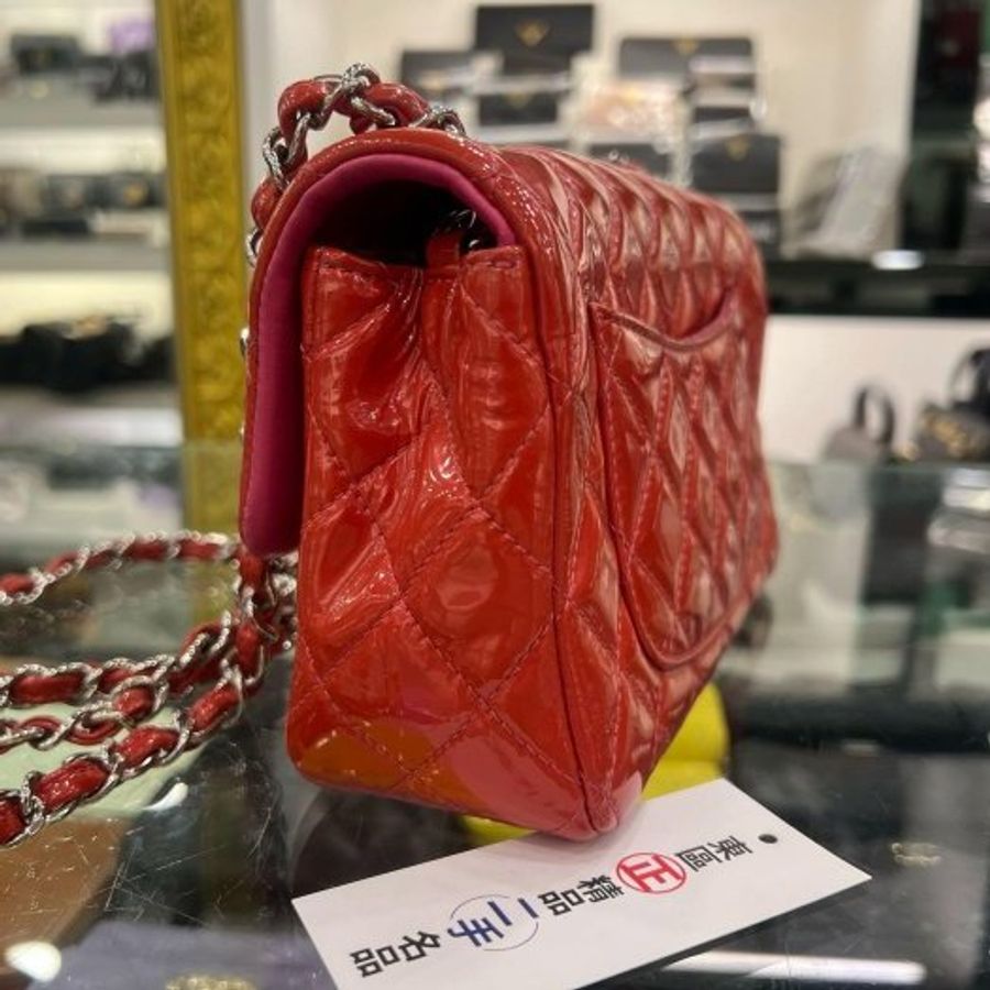 東區正精品㊣CHANEL A69900 MINI COCO CF 20cm 香奈兒紅色漆皮銀鍊菱格紋斜背包 CF 20cm RZ6543-5