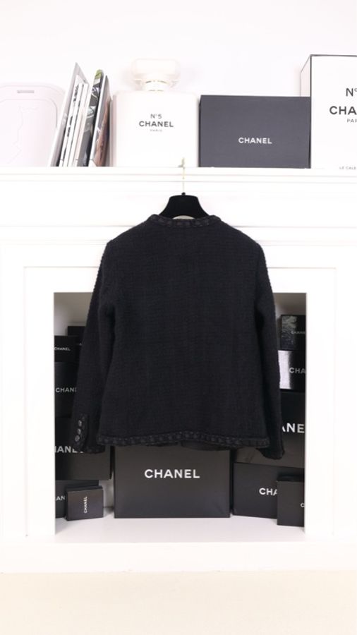 Chanel 16年罗马系列黑色粗花呢缎面滚边拉链V领四口袋外套FR42 24/4-1