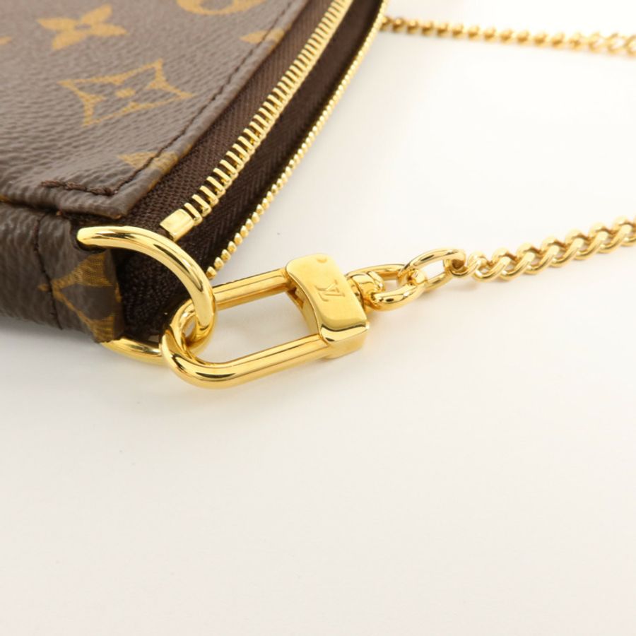 LOUIS VUITTON Monogram Mini Pochette Accessoires金扣手挽袋-9