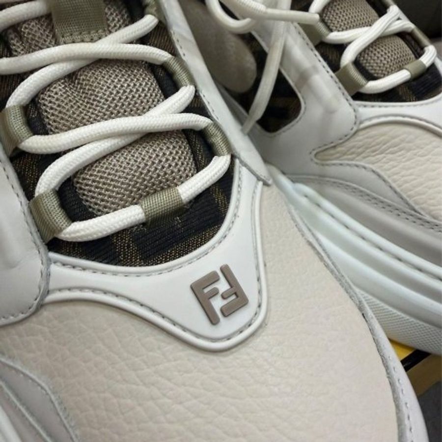 💎Han's house精品服飾💎 FENDI 芬迪 Force 鞋 現貨 UK 9.5 原價32000-1