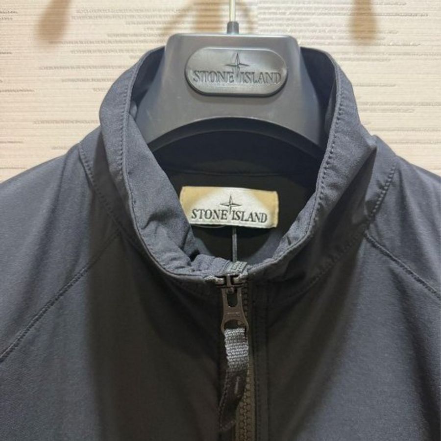 💎Han's house精品服飾💎STONE ISLAND 石頭島 彈性 風衣 外套 現貨 L ~ M 原價20300-5