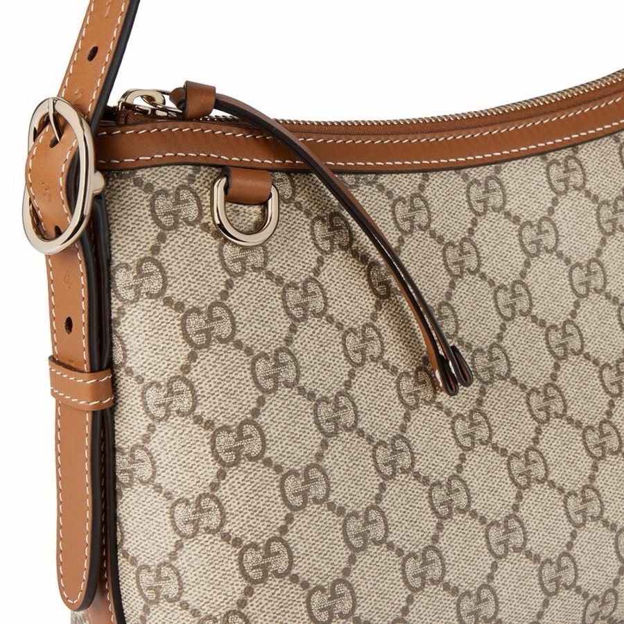 Gucci 女士 GG Emblem 中號單肩包均碼碼30cm*11cm*19cm-1