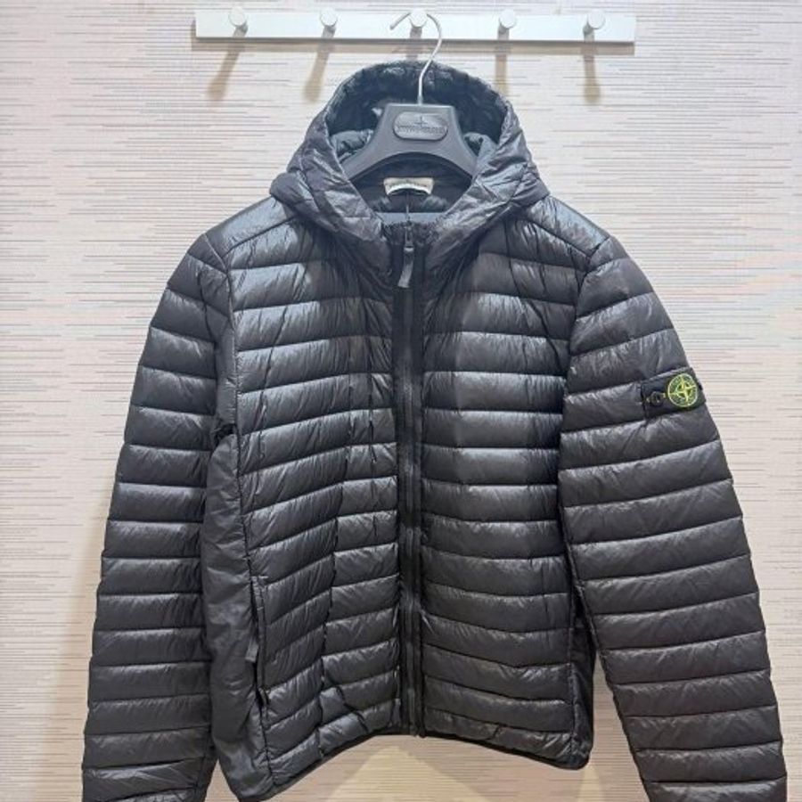 💎Han's house精品服飾💎STONE ISLAND 石頭島 羽絨 連帽 外套 現貨 青年款 =男成人 S 原價21000-0