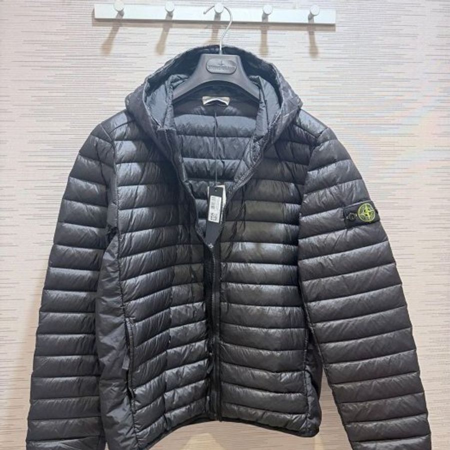 💎Han's house精品服飾💎STONE ISLAND 石頭島 羽絨 連帽 外套 現貨 青年款 =男成人 S 原價21000-7