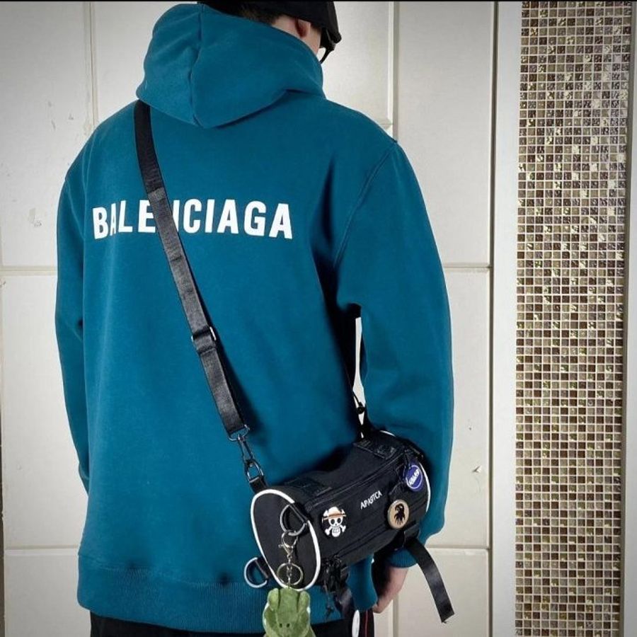 💎Han's house精品服飾💎Balenciaga 巴黎世家 刺繡 連帽衛衣 帽T 原價29800-0