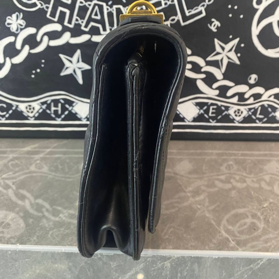 Versace/范思哲黑金全皮邮差手提单肩斜挎包-3