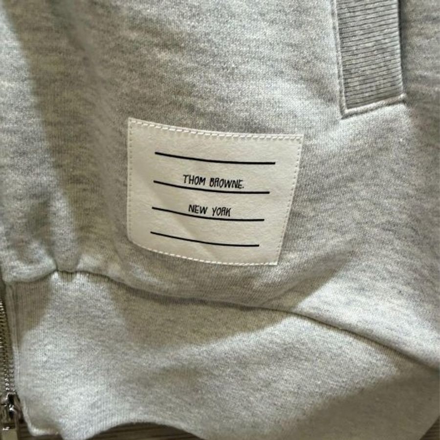 💎Han's house精品服飾💎Thom Browne TB 衛衣 連帽外套 現貨3/5號 原價34200-5