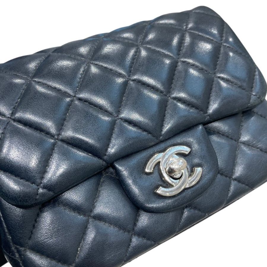CHANEL 香奈兒 MINI MATELASSE 方胖子肩背包 羊皮 黑色 銀釦-10
