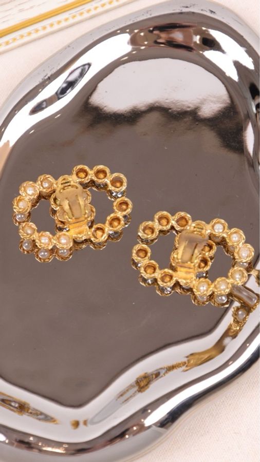 Chanel 95年芭比系列CC莱茵石耳夹-20