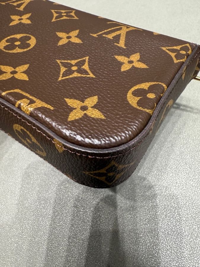 LV路易威登綠肩帶三合一-16