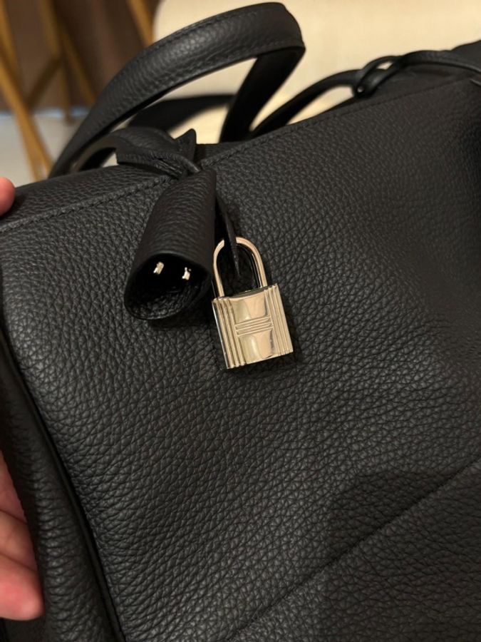 HERMES Wallago Cabine 35 Stamp A 89 Noir Togo Calfskin-5