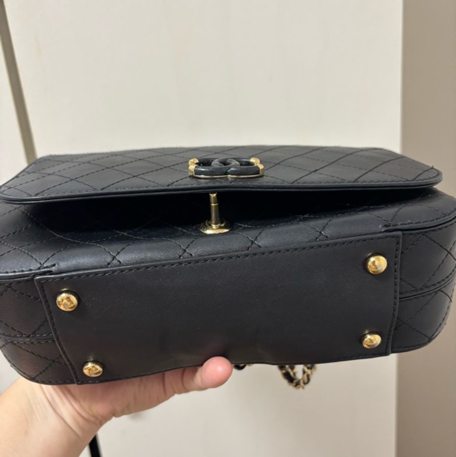 Chanel 硬底鏈條包-7